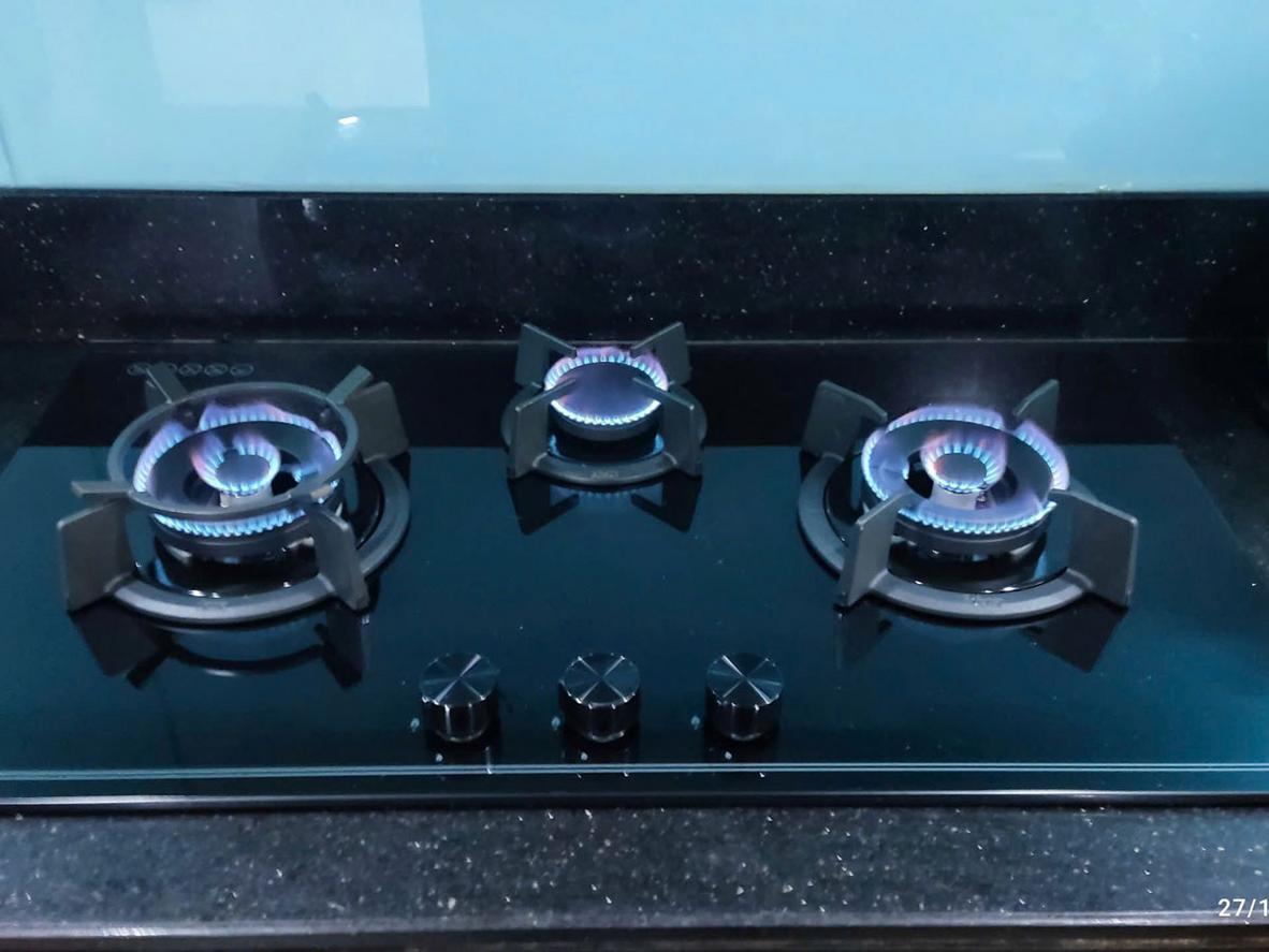 Đánh lửa nhanh, kiềng gang chắc chắn, dùng bền mỗi ngày.