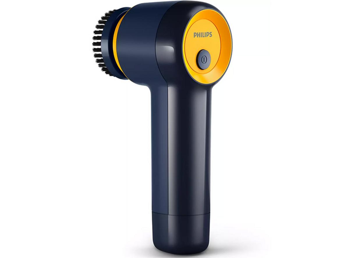 Đầu cọ xoay 500 vòng/phút giúp làm sạch nhanh và đều.