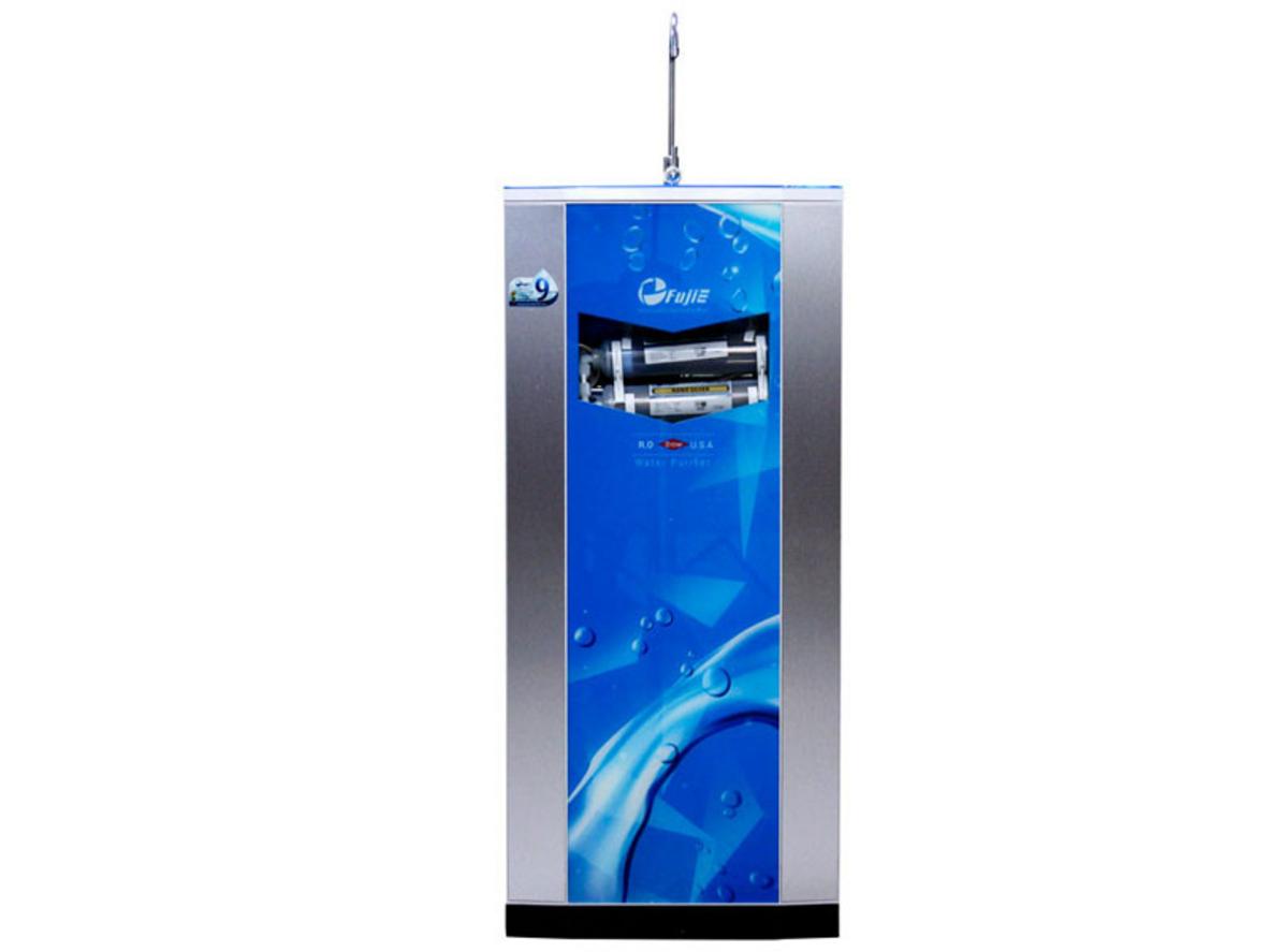 Đèn UV diệt khuẩn hỗ trợ an tâm khi dùng nước