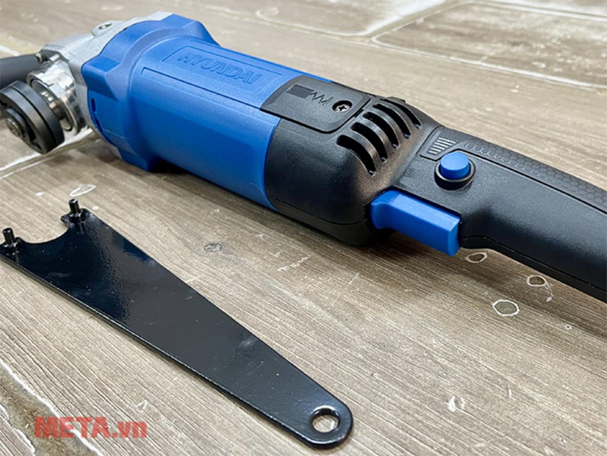 Đĩa 125mm và tốc độ cao giúp xử lý công việc gọn lẹ