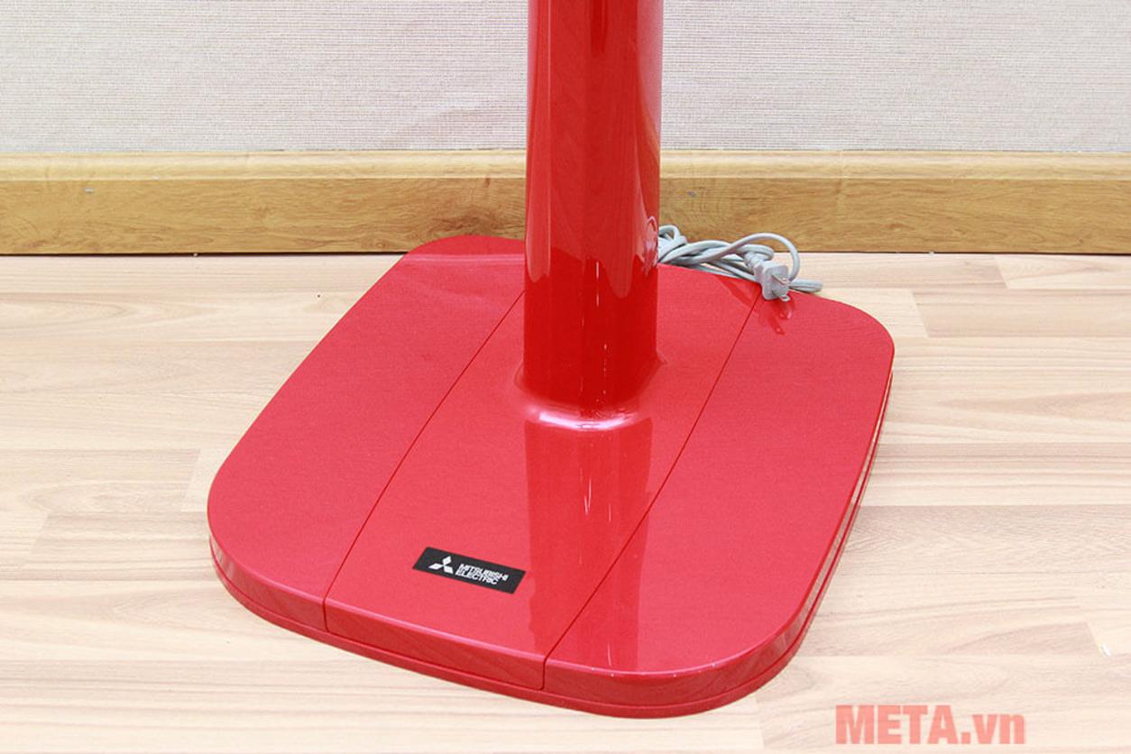 Điều khiển từ xa và hẹn giờ tiện dụng