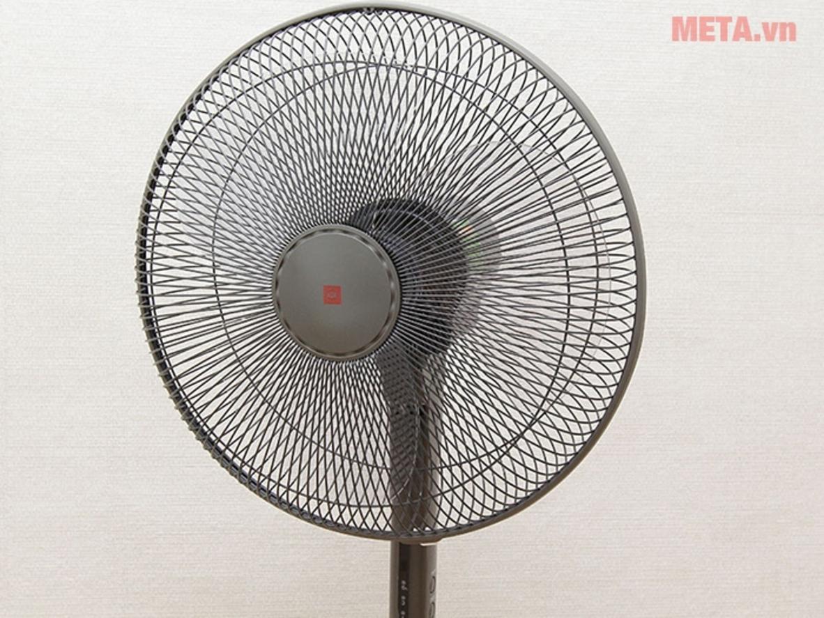 Động cơ bạc đạn giúp quạt êm và bền hơn