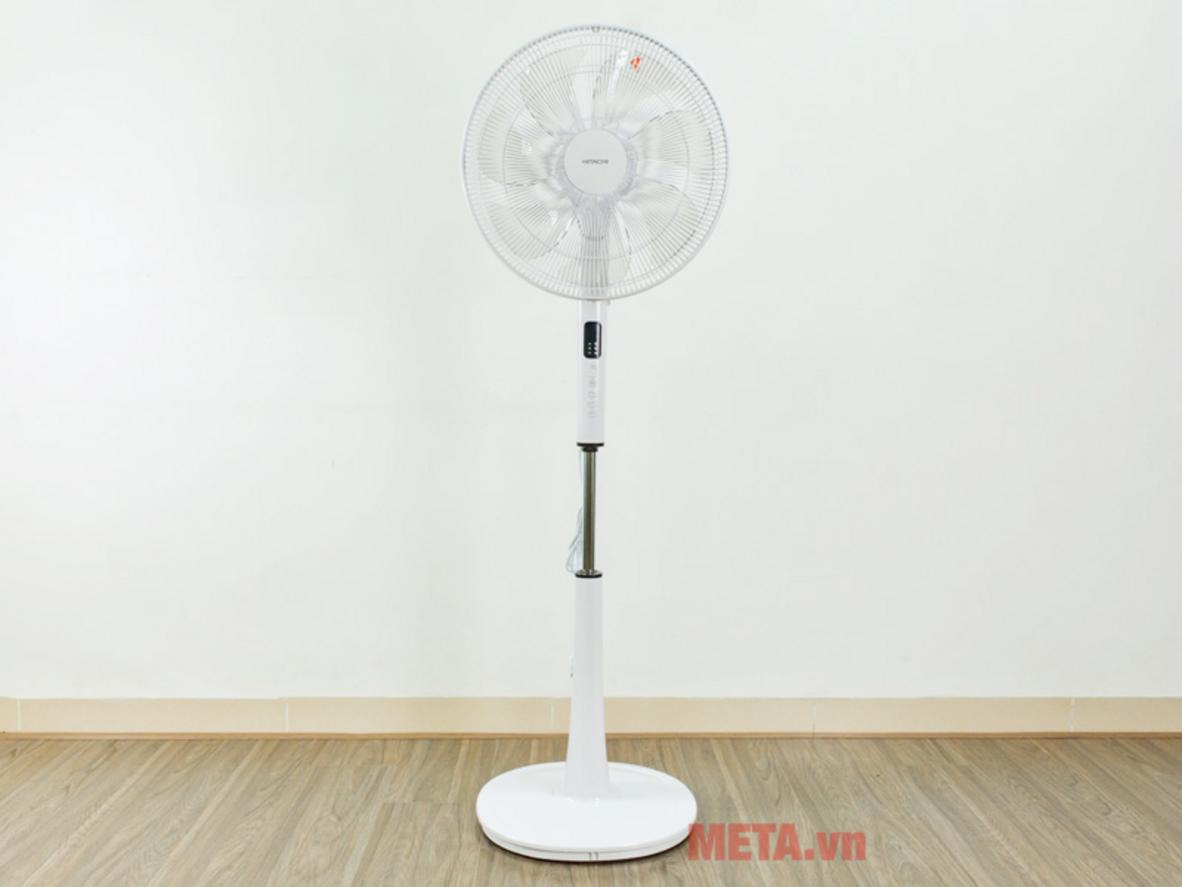 Động cơ DC Inverter 24W mang đến khả năng tiết kiệm điện và chạy êm.