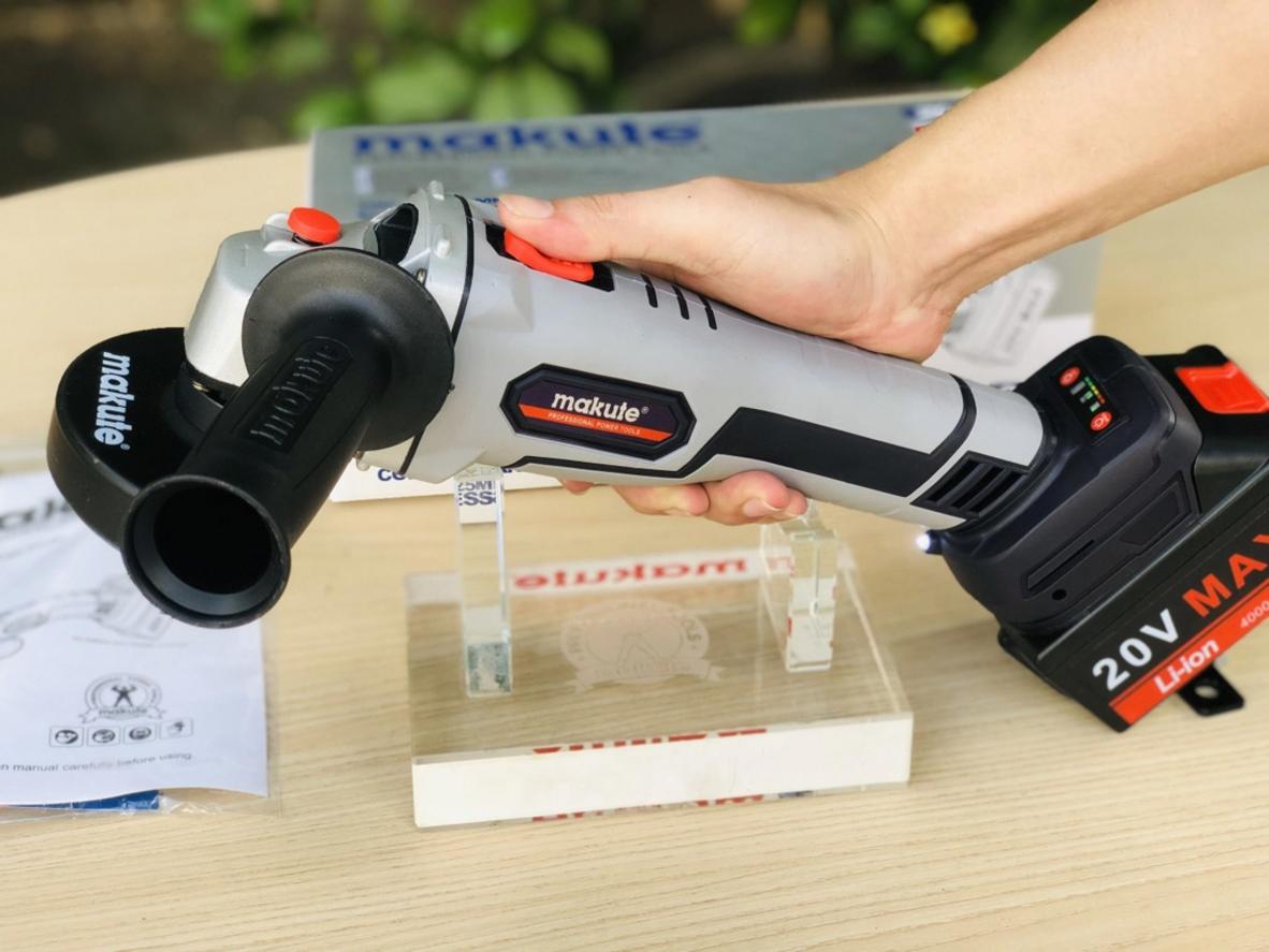 Động cơ không chổi than trên Makute CAG001