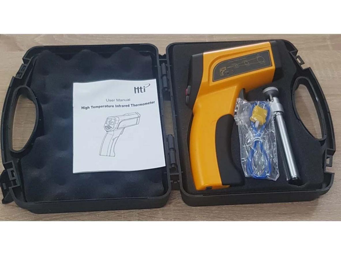 Laser định vị hỗ trợ nhắm đúng điểm đo từ xa.
