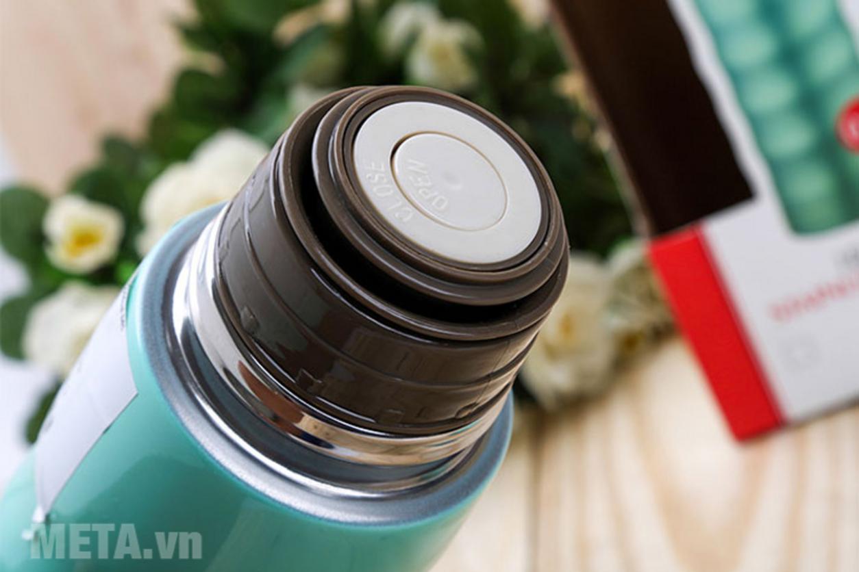 Dung tích 500ml gọn nhẹ, phù hợp nhu cầu cá nhân mỗi ngày.