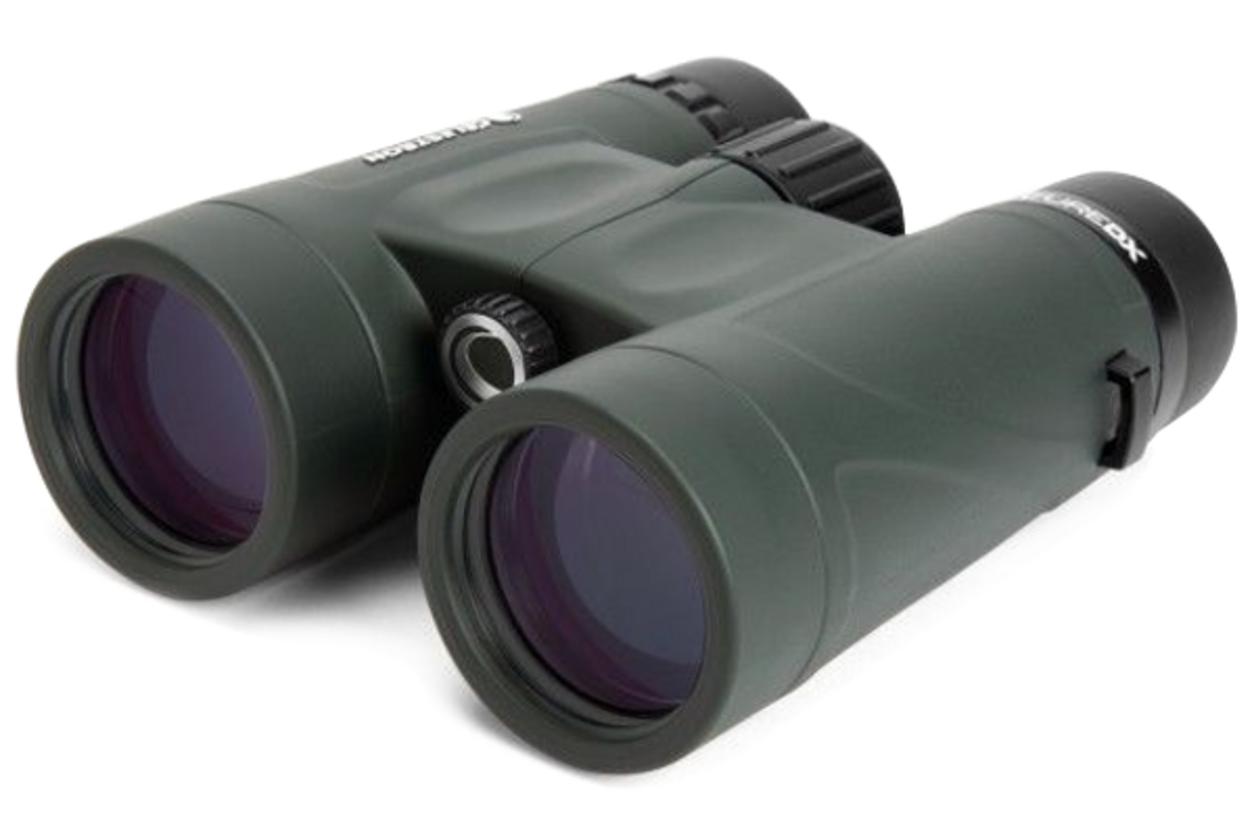 Eye relief 14mm hỗ trợ tốt cho người đeo kính.