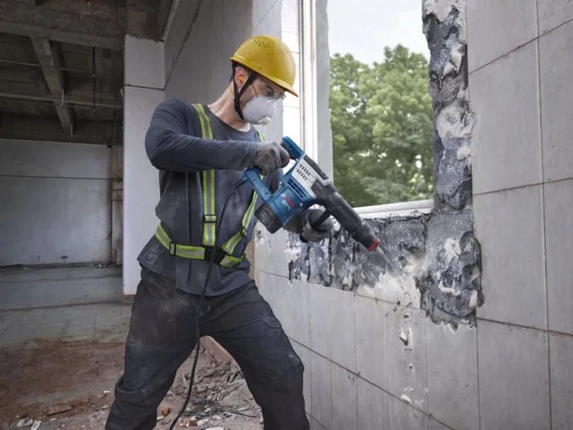 Giảm rung và trọng lượng hợp lý giúp vận hành đỡ mỏi tay.