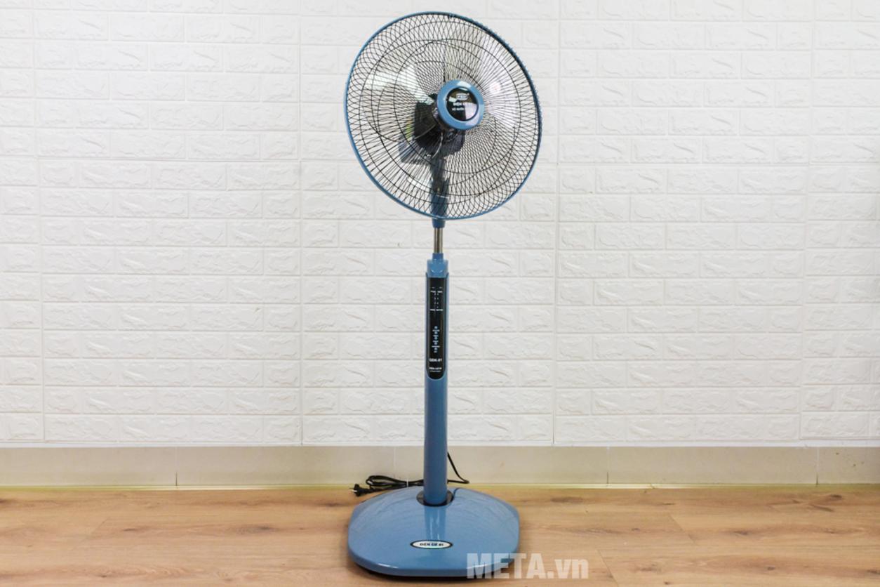 Công suất 46W và sải cánh 40cm tạo luồng gió rộng, dễ chịu.