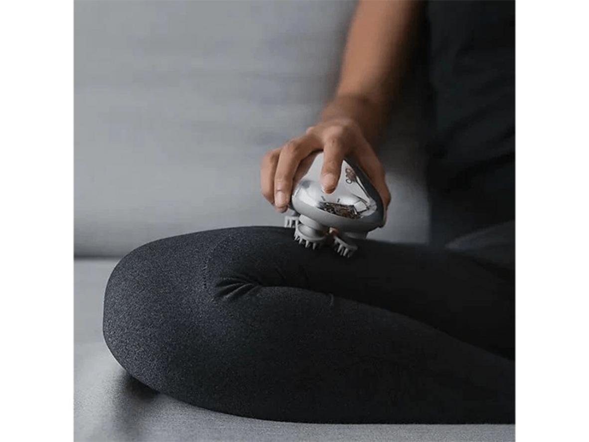 Hồng ngoại 820nm giúp trải nghiệm massage sâu và thư giãn hơn.