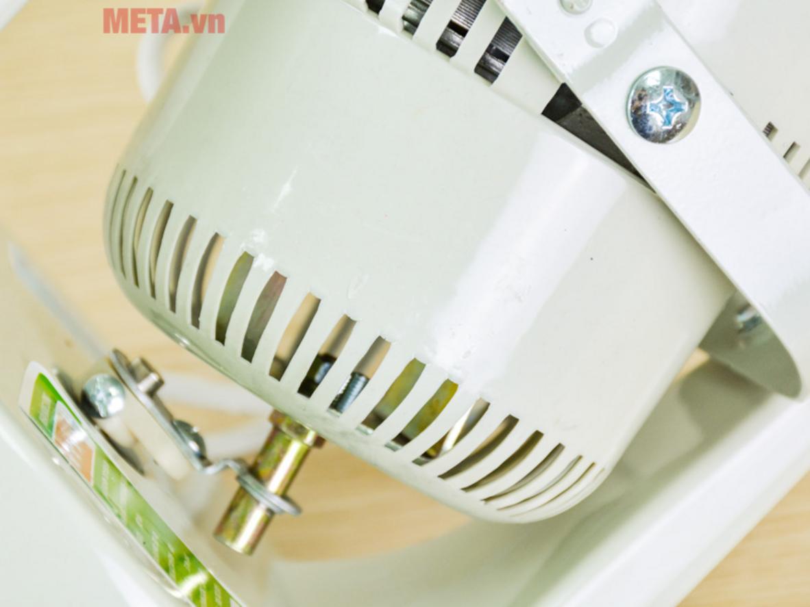 Hộp số 3 tốc độ, đảo gió 360 độ dễ dùng.