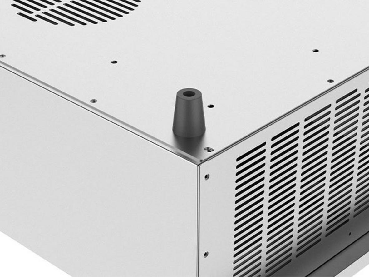 IGBT Infineon và Double Fan Cooling tăng độ bền, an toàn.
