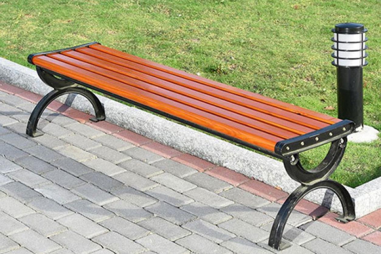 Khung hợp kim nhôm chắc chắn, phù hợp sử dụng ngoài trời