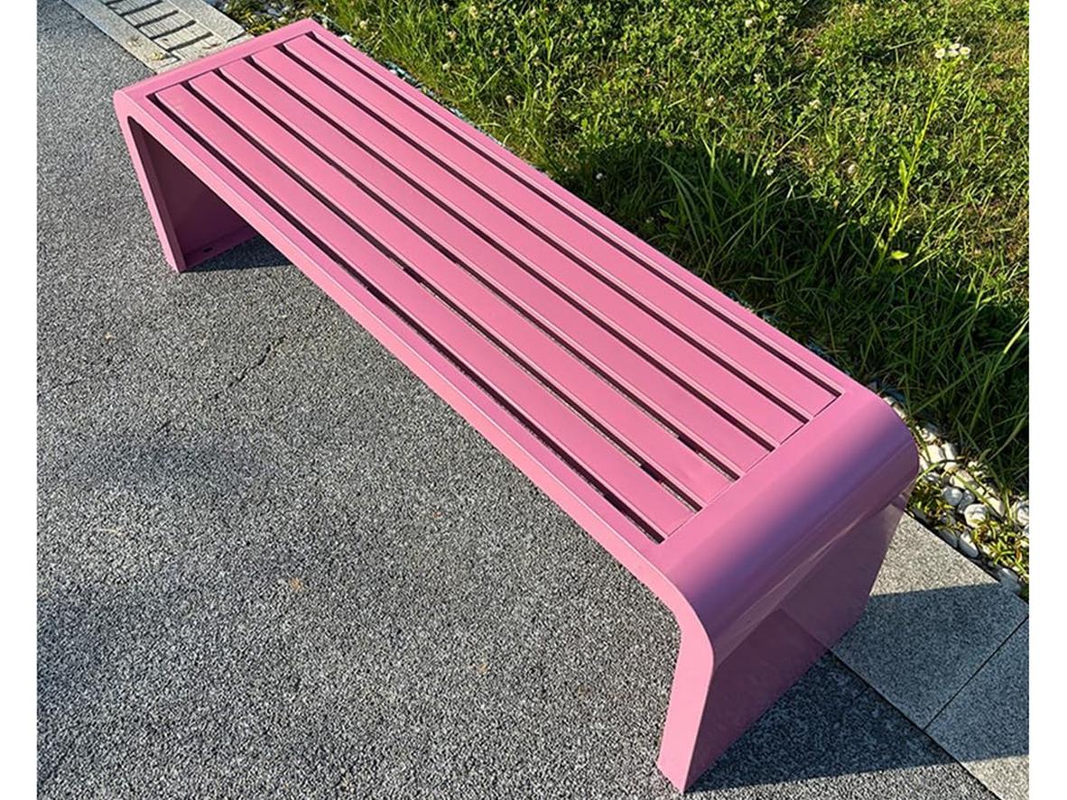 Kích thước 180cm x 45cm x 40cm phù hợp nhiều không gian ngoài trời.