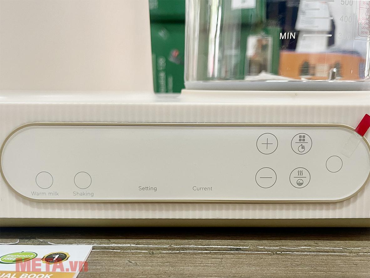 Chức năng lắc sữa tự động giúp chuẩn bị cữ sữa nhanh và đều hơn.