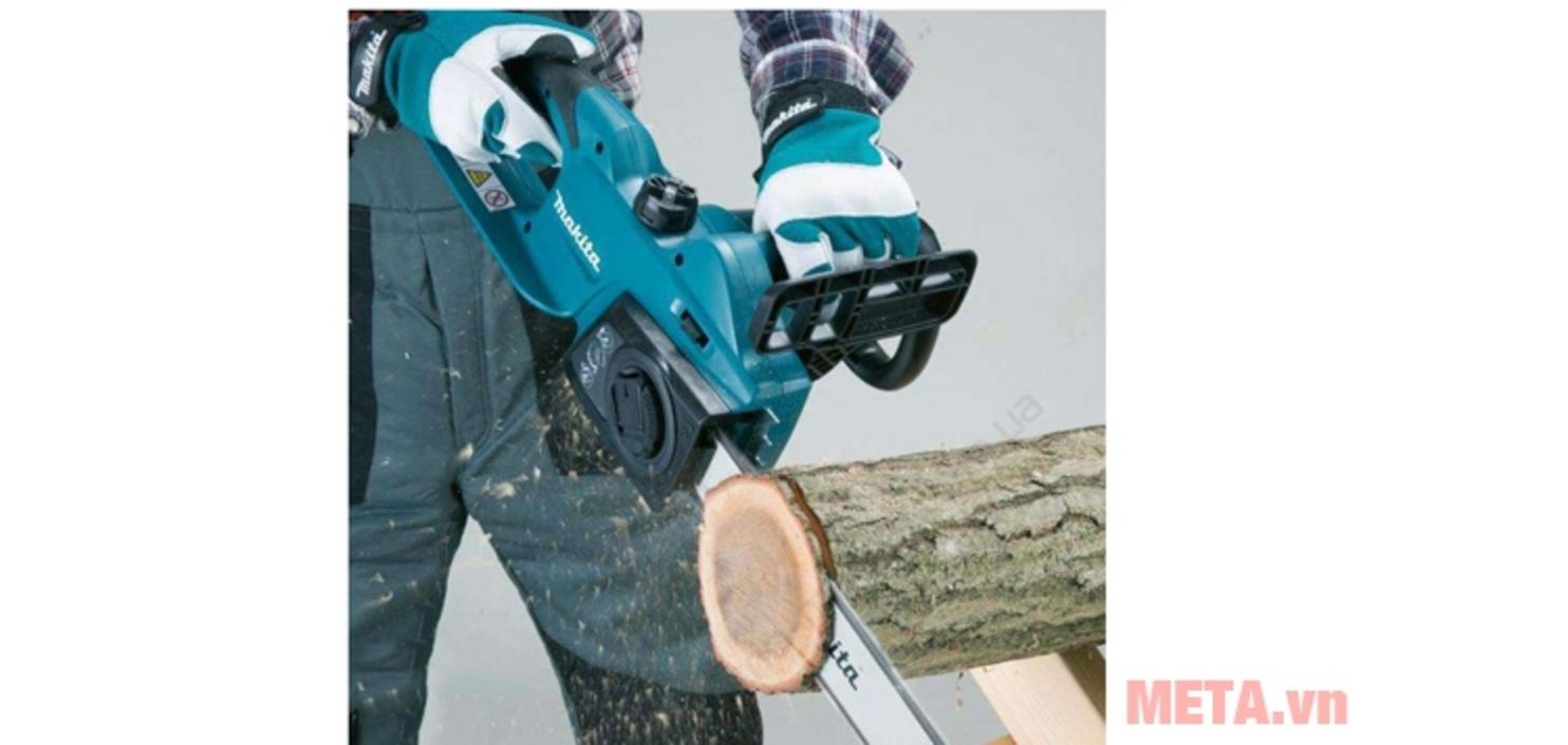 Lam 300mm và tốc độ xích 870 m/phút