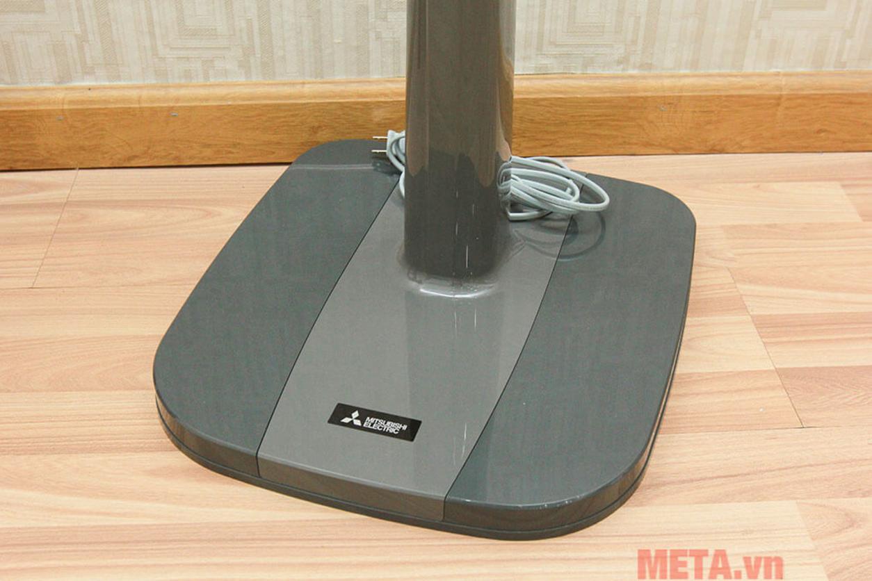 Luồng gió rộng từ cánh quạt 40cm
