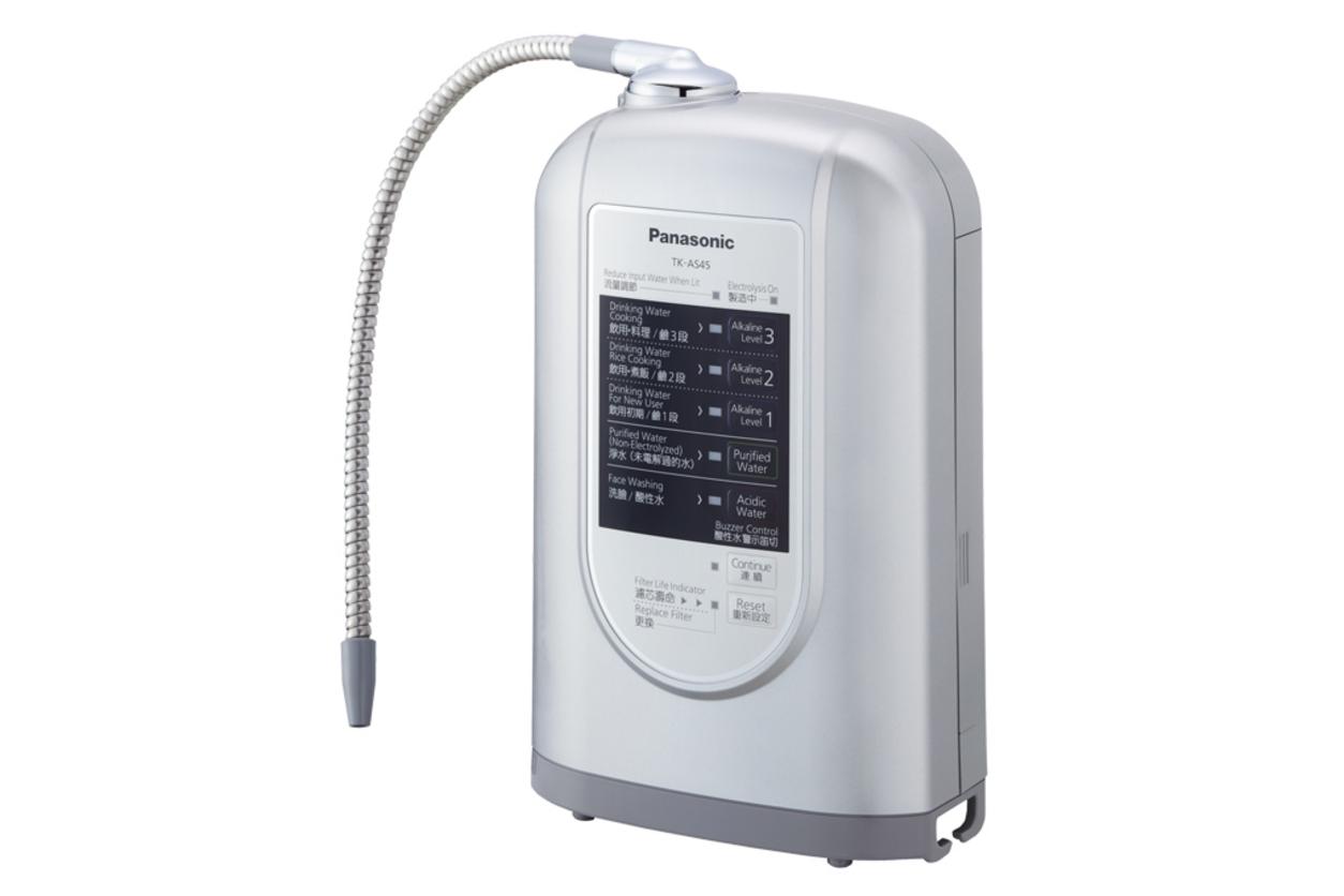 Lọc 4 cấp và lõi lọc 12.000 lít của Panasonic TK-AS45
