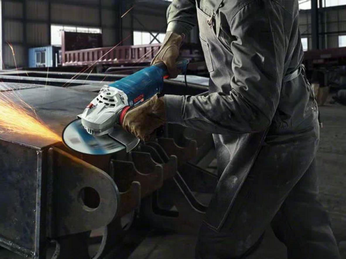 Lực cắt khỏe cho công việc nặng.