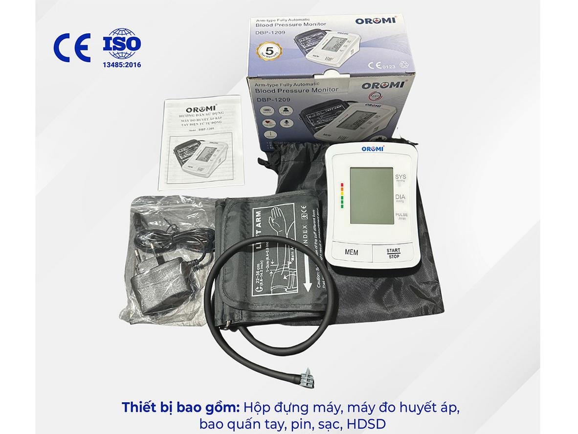 Màn hình LCD lớn hiển thị rõ ràng, dễ quan sát.