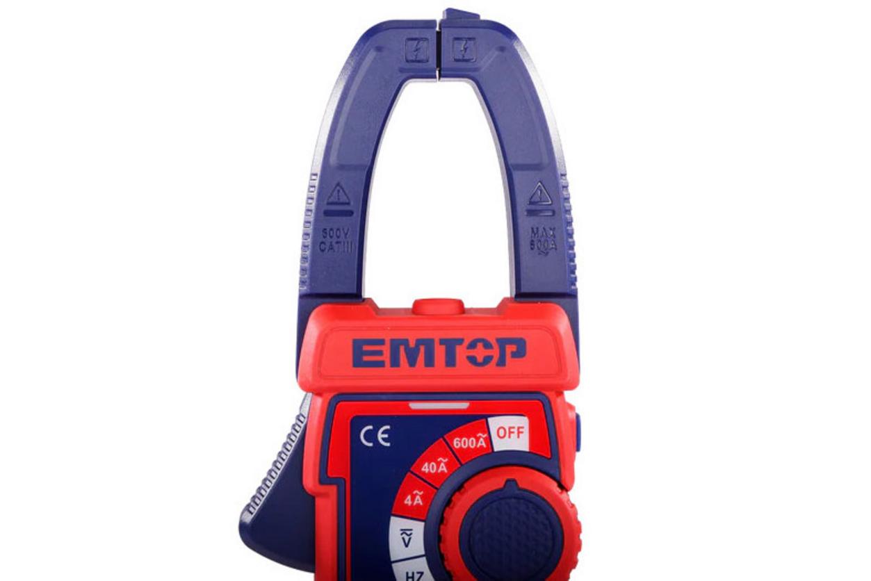 Màn hình LCD và thiết kế gọn giúp dễ đọc, dễ mang theo.