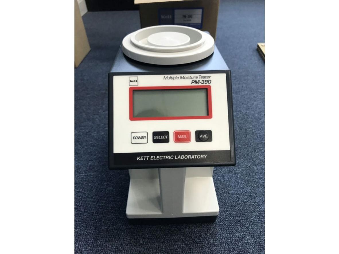 Màn hình LCD và thao tác dễ dùng của Kett PM-390