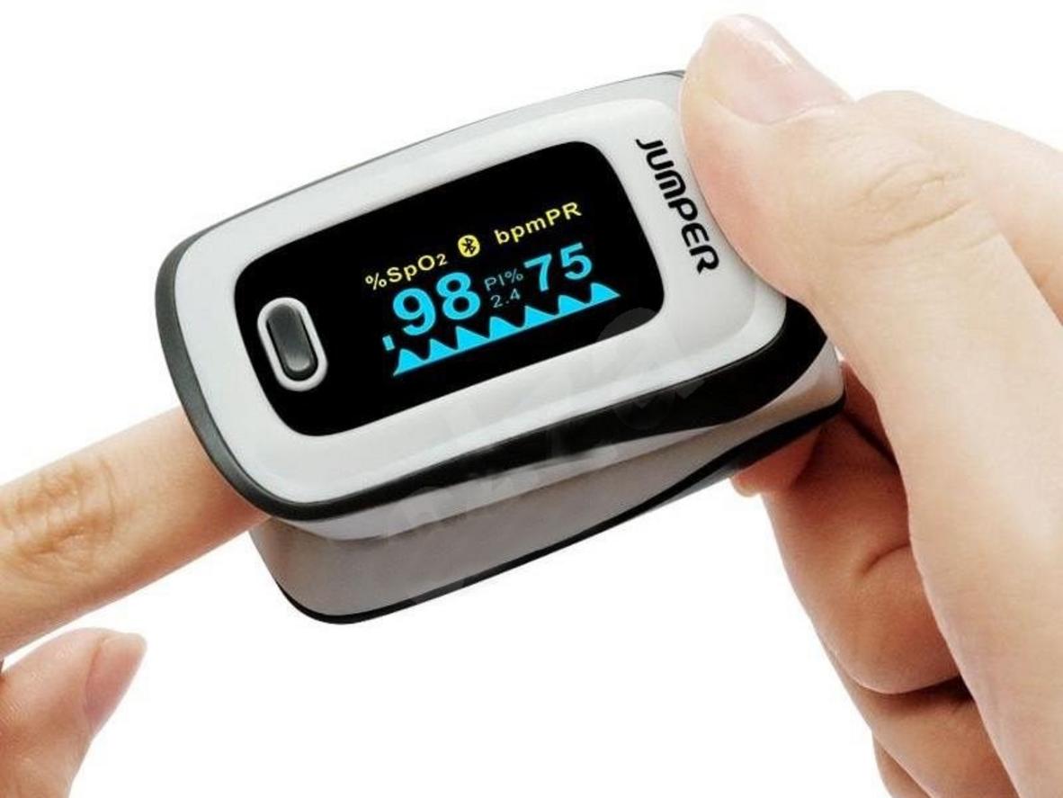 Thiết kế nhỏ gọn, màn OLED rõ nét