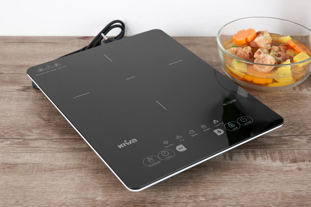 Mặt kính Ceramic dễ vệ sinh.