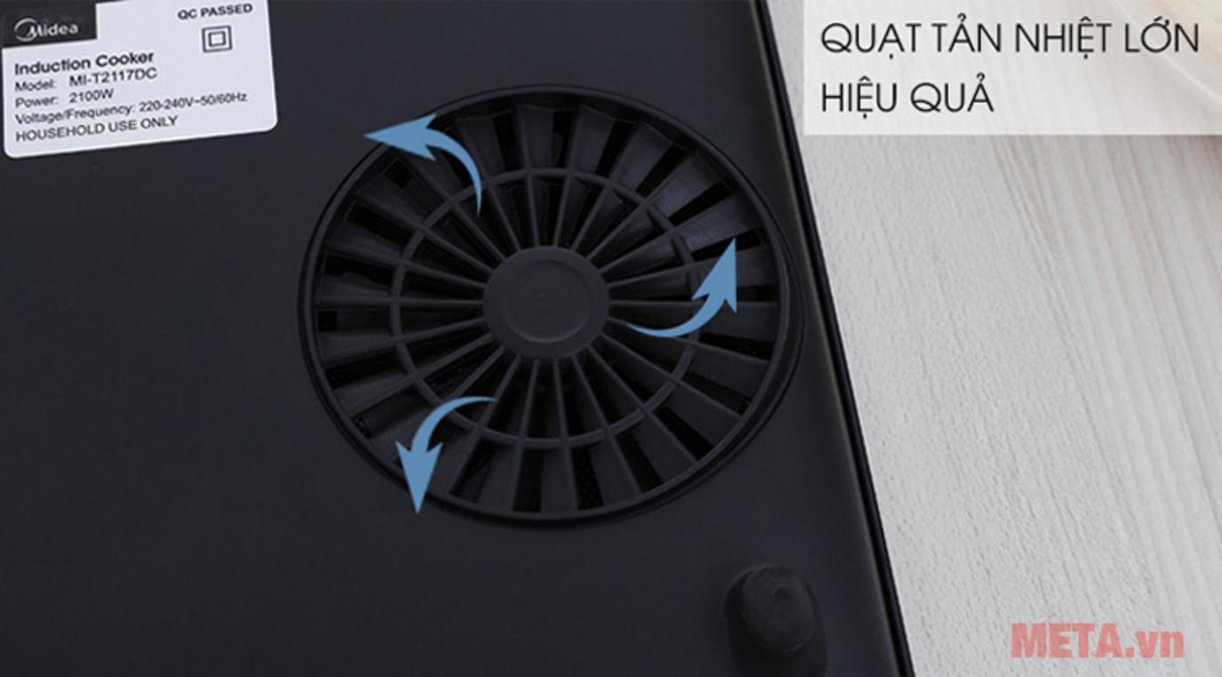 Mặt kính Ceramic dễ lau chùi, phù hợp bếp nhỏ.