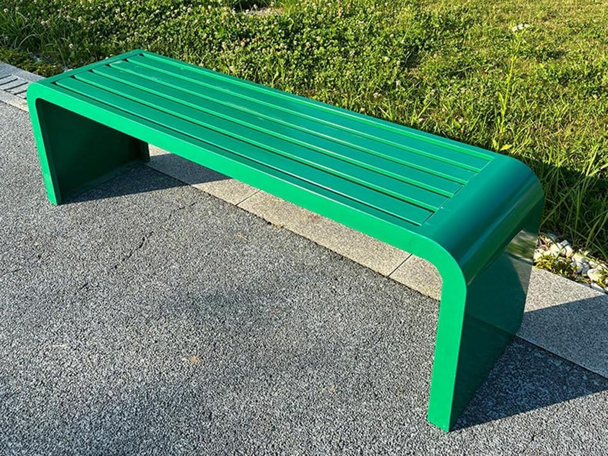 Nhiều màu sắc giúp ghế dễ phối cảnh và tạo điểm nhấn.