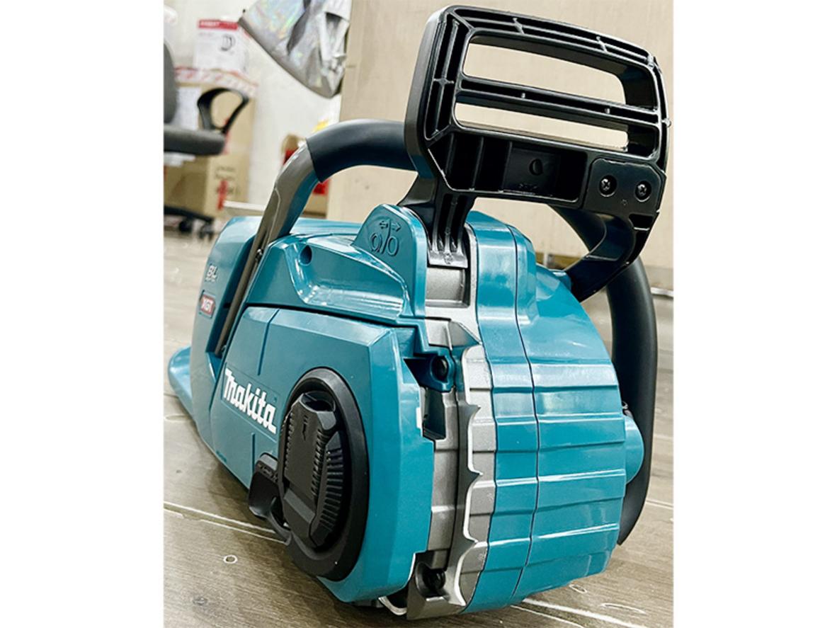 Tổng quan Máy cưa xích dùng pin Makita UC016GZ (Chưa pin và sạc)
