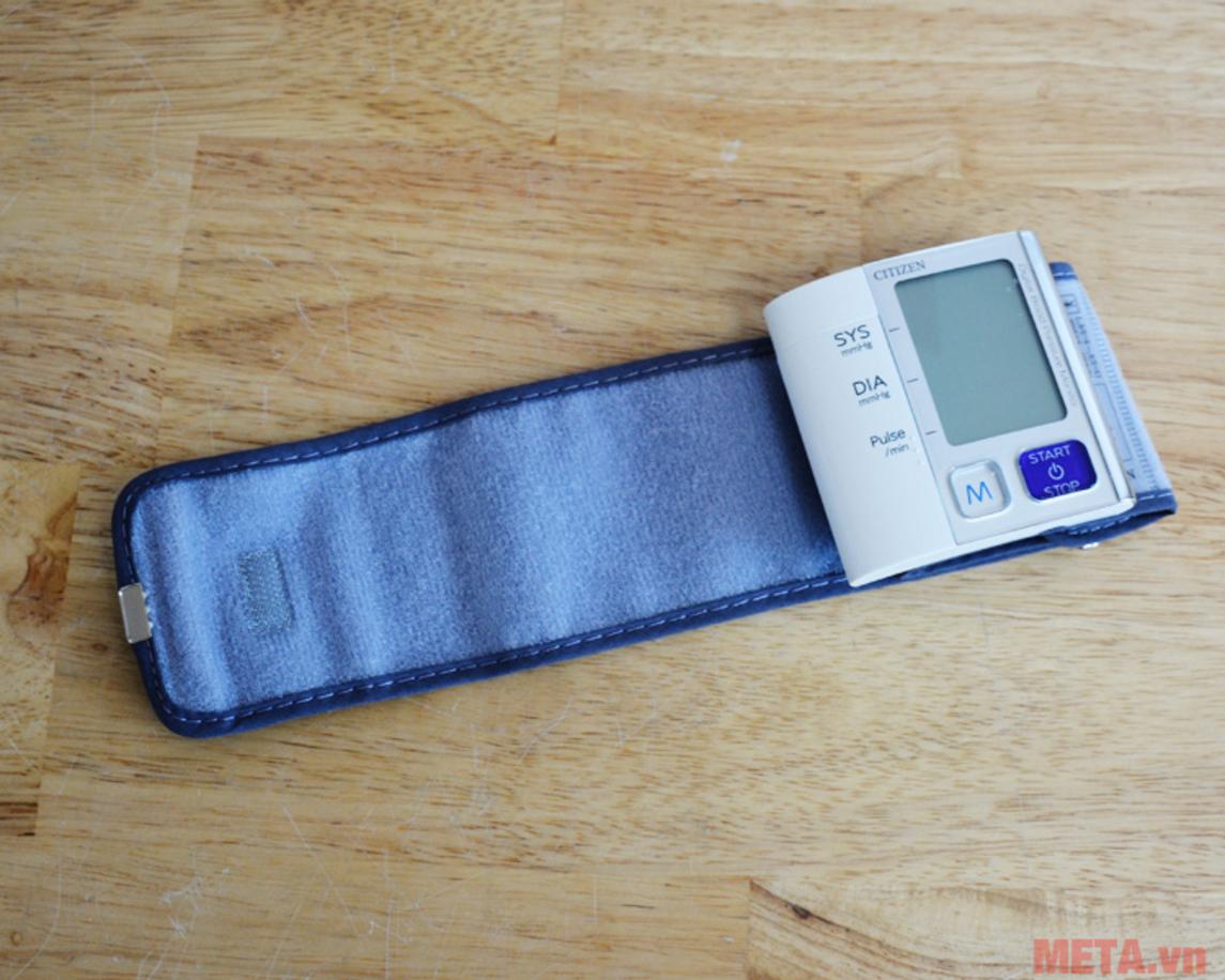 Tổng quan Máy đo huyết áp điện tử cổ tay CH-657