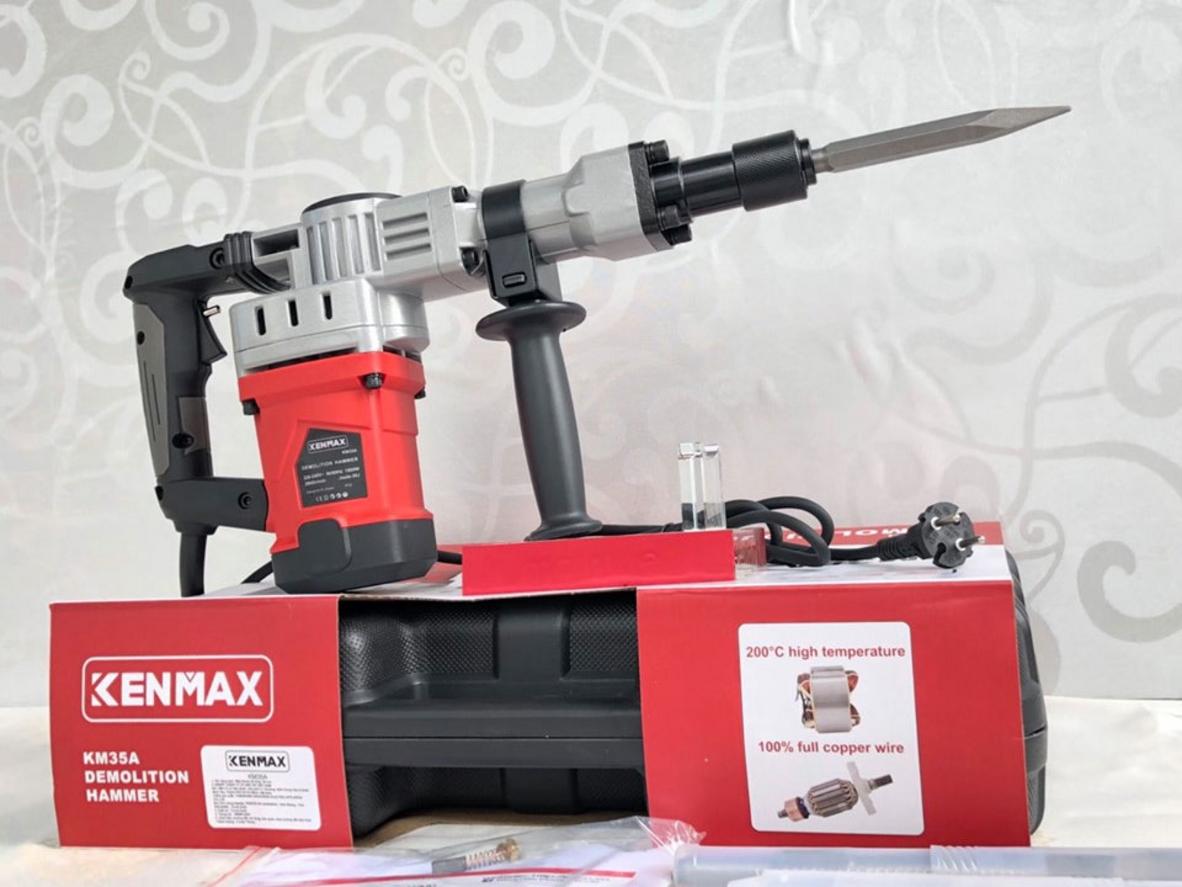 Công suất 1.900W cho khả năng đục phá mạnh mẽ.