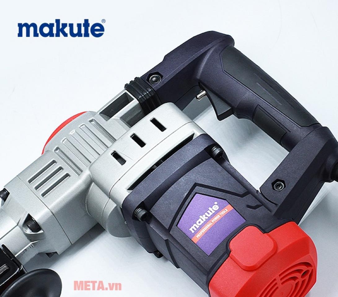 Thiết kế tay cầm hỗ trợ kiểm soát tốt và giảm mỏi tay.