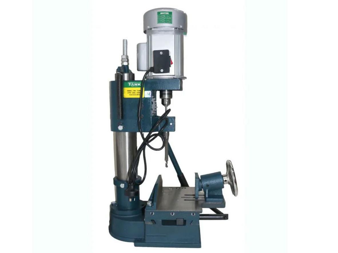 Tổng quan Máy đục mộng vuông Tupank TAK-750DG