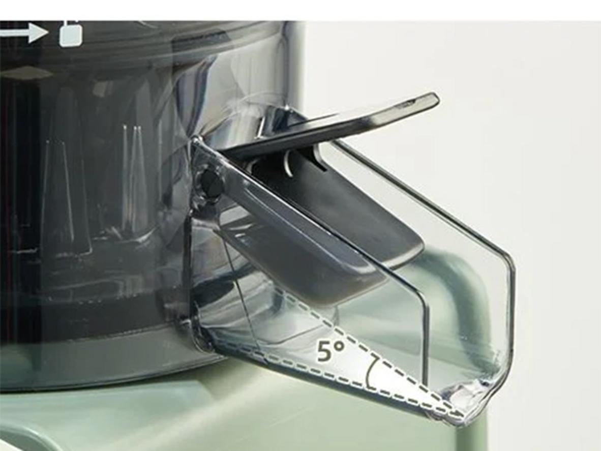 Miệng tiếp nguyên liệu 103mm giúp ép nguyên trái tiện lợi