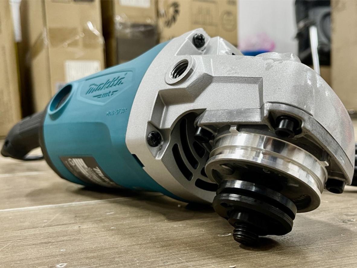 Tổng quan Máy mài góc 180mm Makita M0920B (Công tắc bóp)