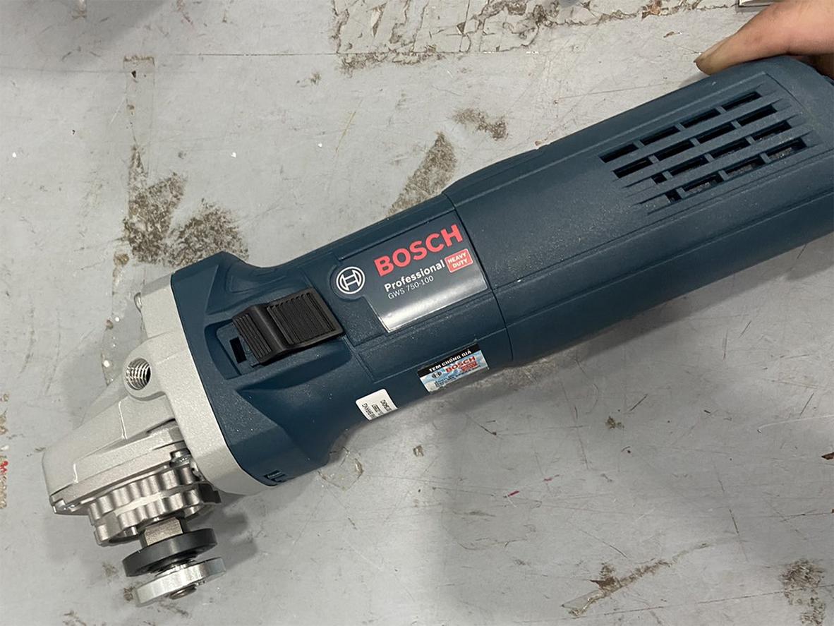 Tổng quan Máy mài góc Bosch GWS 750-100 (06013940K0)