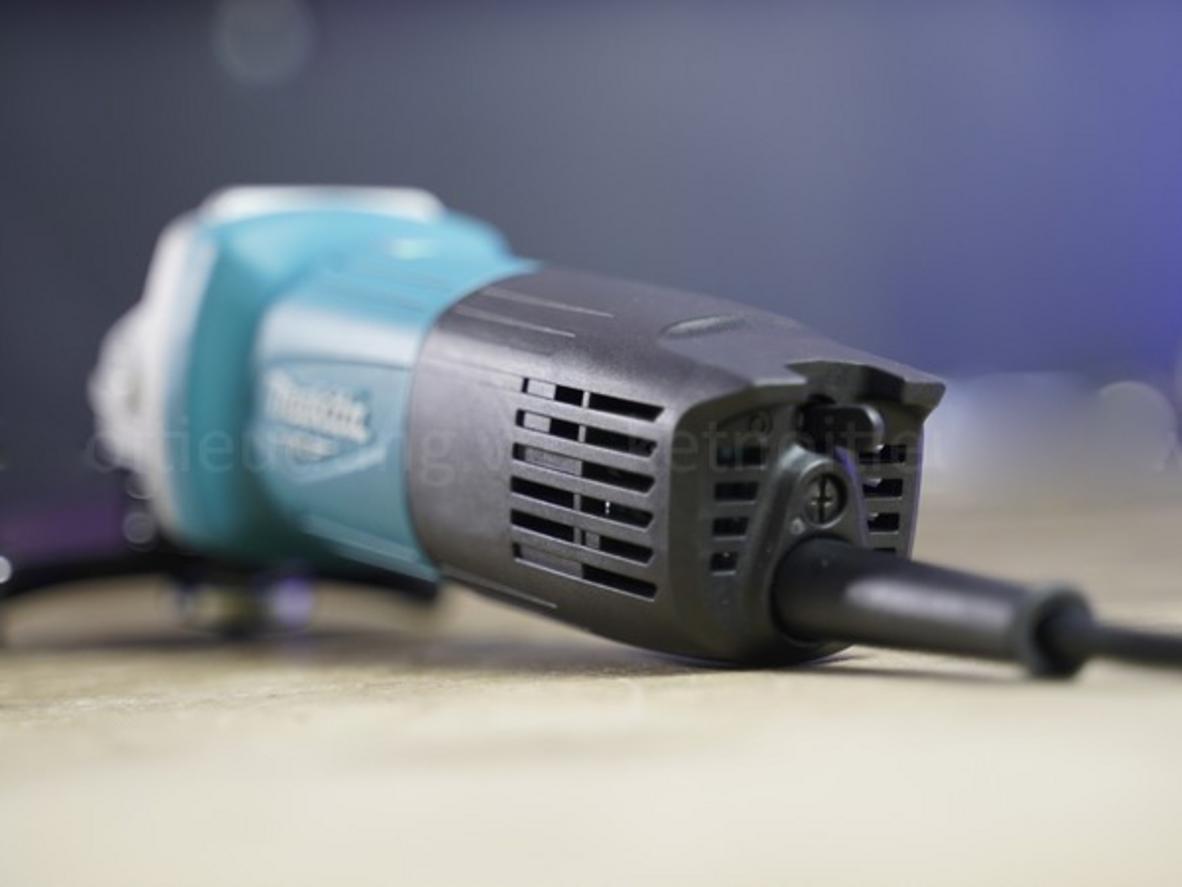 Đá mài 100mm phù hợp nhiều tác vụ cắt mài.