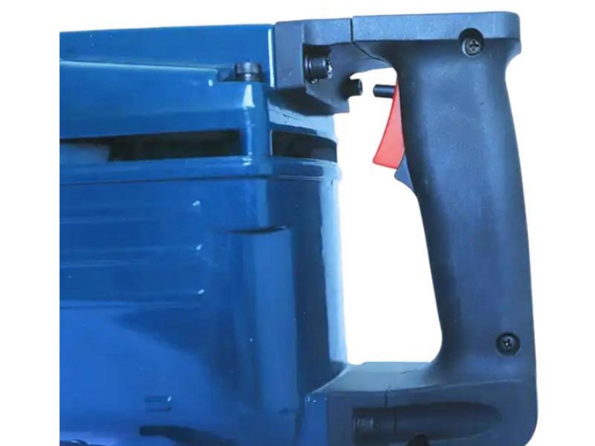 Thiết kế cầm tay ổn định, phù hợp thi công nặng.