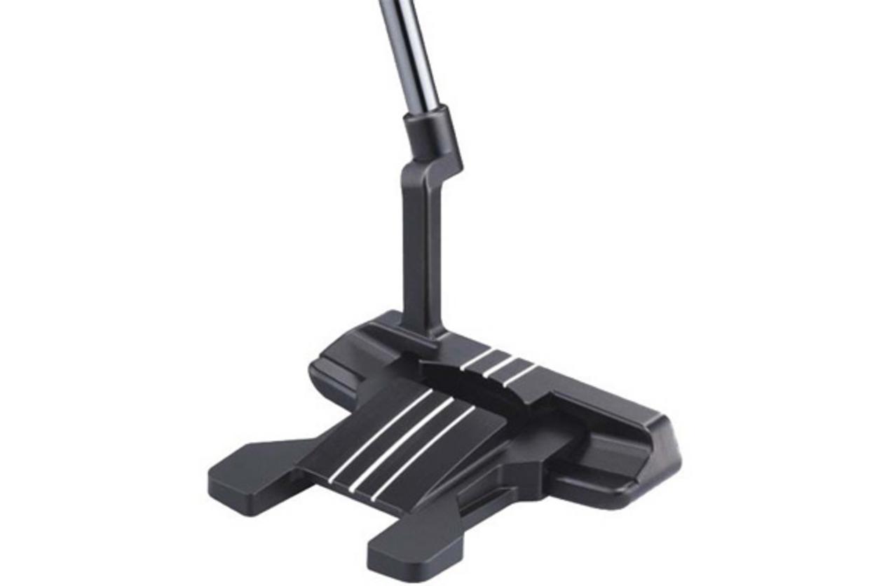 MOI cao và cấu trúc đầu gậy hỗ trợ cú gạt ổn định.