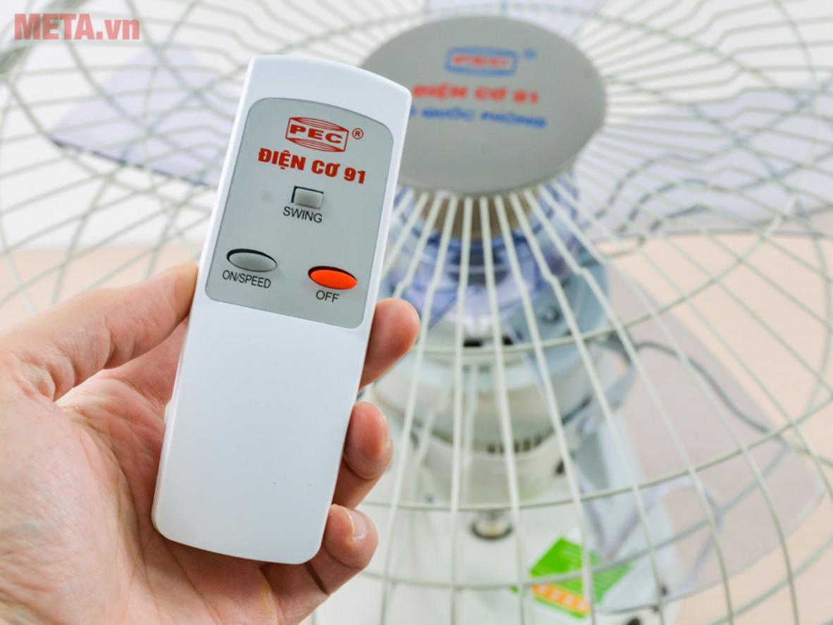 Motor dây đồng giúp quạt bền bỉ, vận hành ổn định.