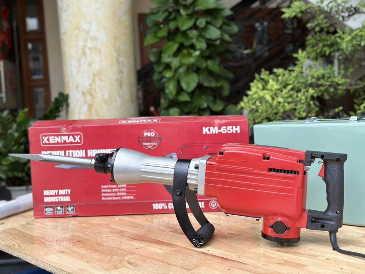 Mũi đục 30mm và tay cầm phụ chống rung