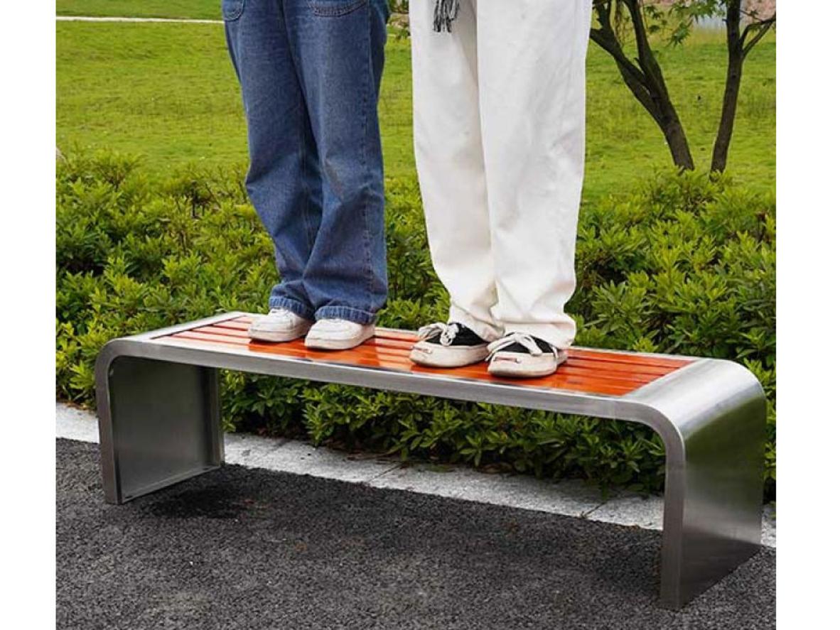 Nan nhựa Composite giả gỗ bền màu, dễ vệ sinh