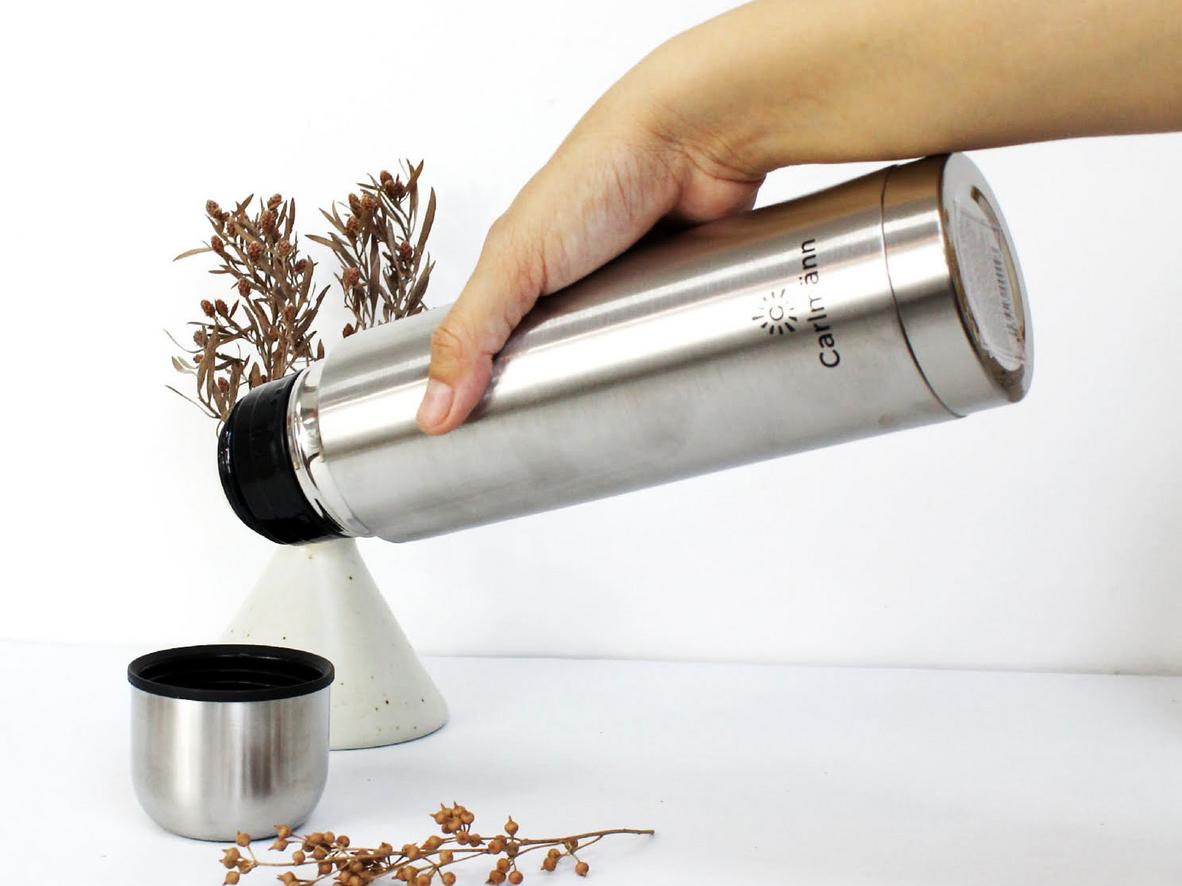 Nắp vặn kín giúp hạn chế rò rỉ nước.