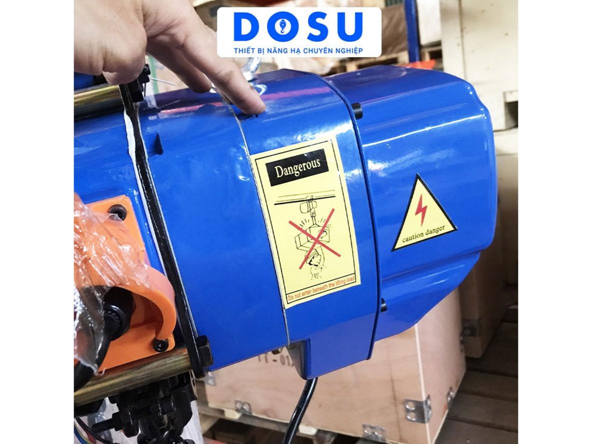 Linh hoạt điện áp 220V/380V, phù hợp nhiều mô hình xưởng.