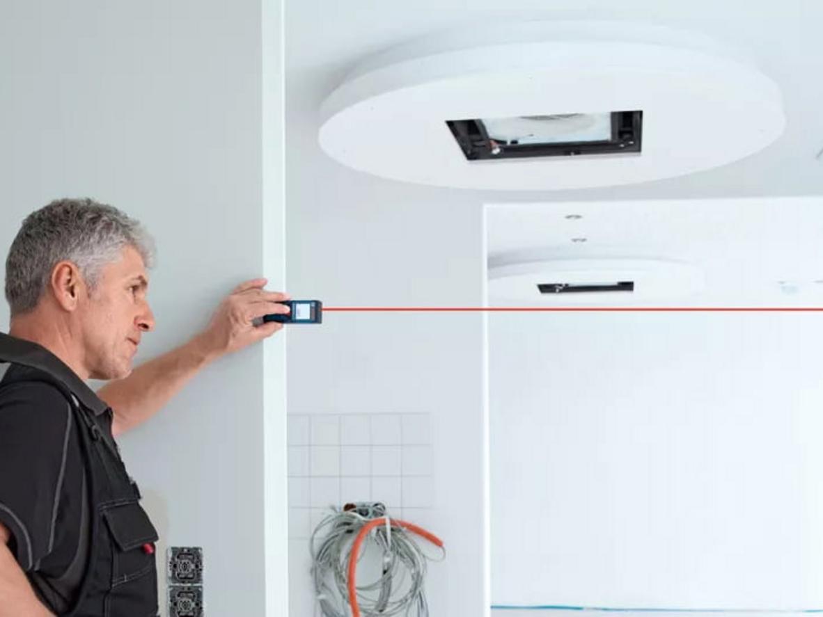 Thiết kế bỏ túi và nguồn pin phổ thông giúp sử dụng linh hoạt.