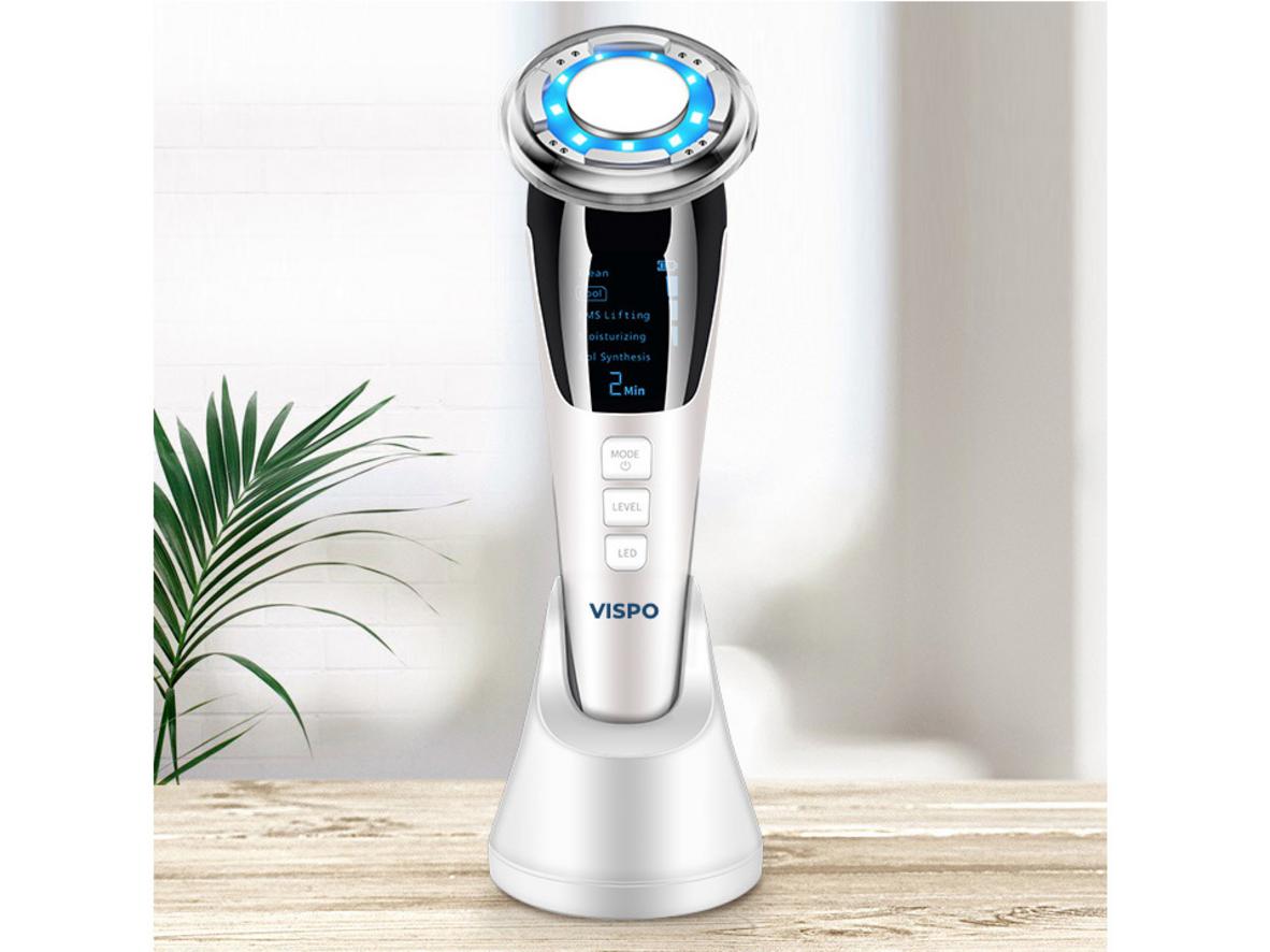 Nóng 42°C, lạnh 6°C và ánh sáng đỏ 620nm cho routine chăm da linh hoạt.