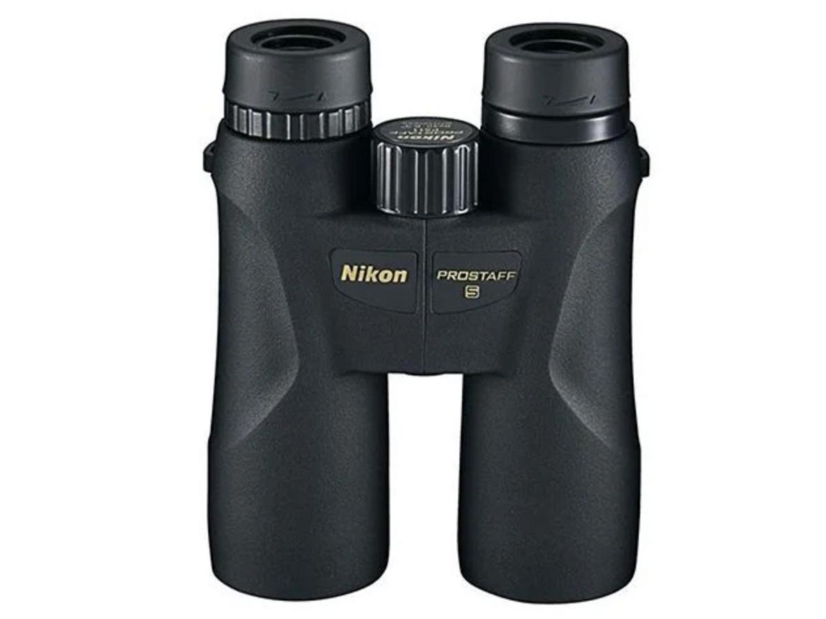Độ phóng đại 12x và vật kính 50mm cho tầm nhìn xa sáng rõ