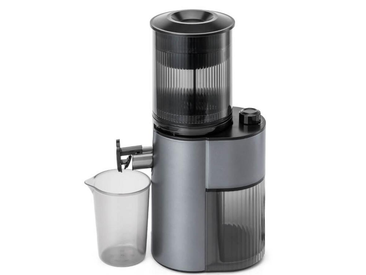 Ống tiếp nguyên liệu 13cm giúp tiết kiệm thời gian sơ chế.